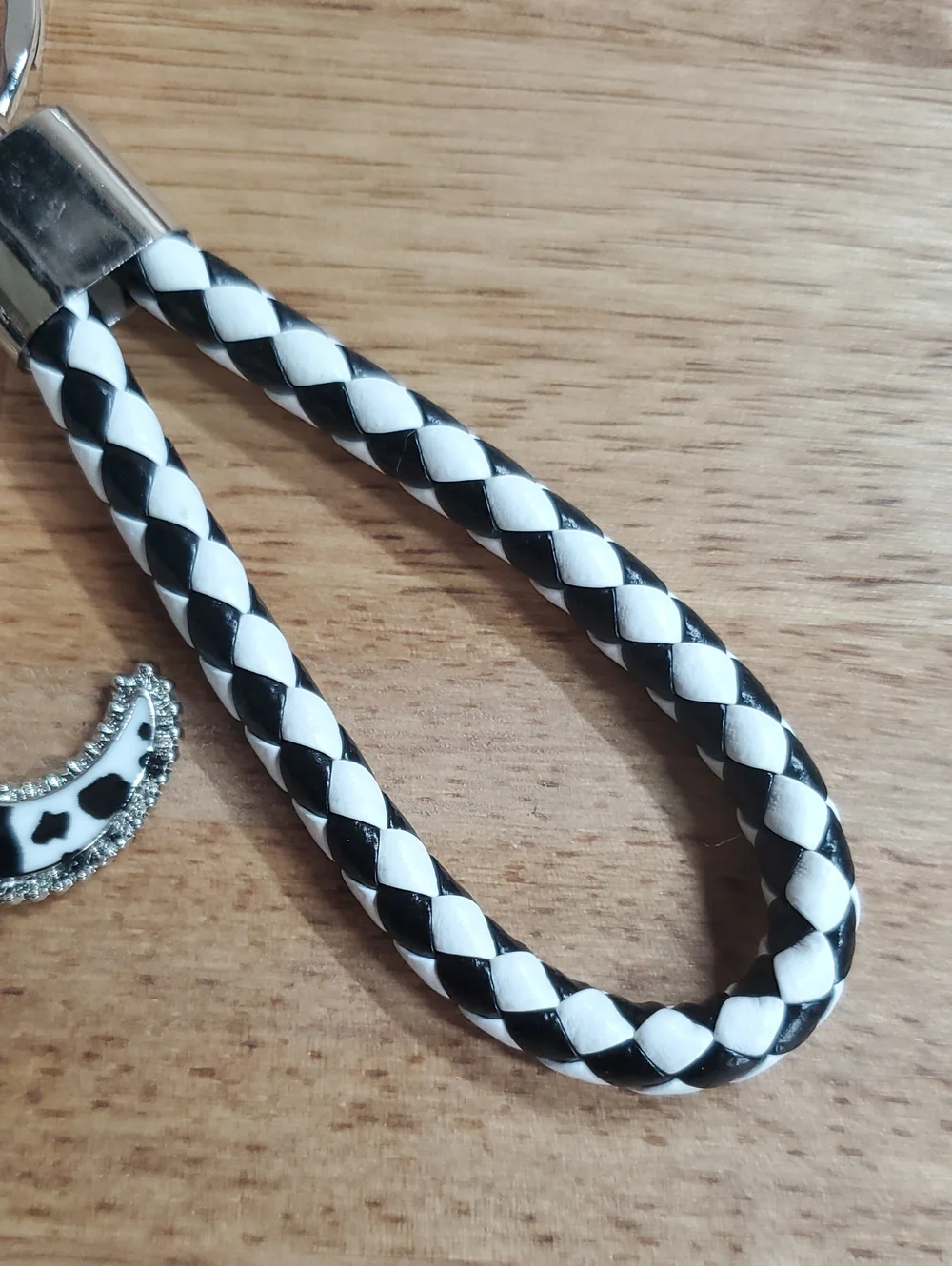 Western Longhorn Black And White Keychain